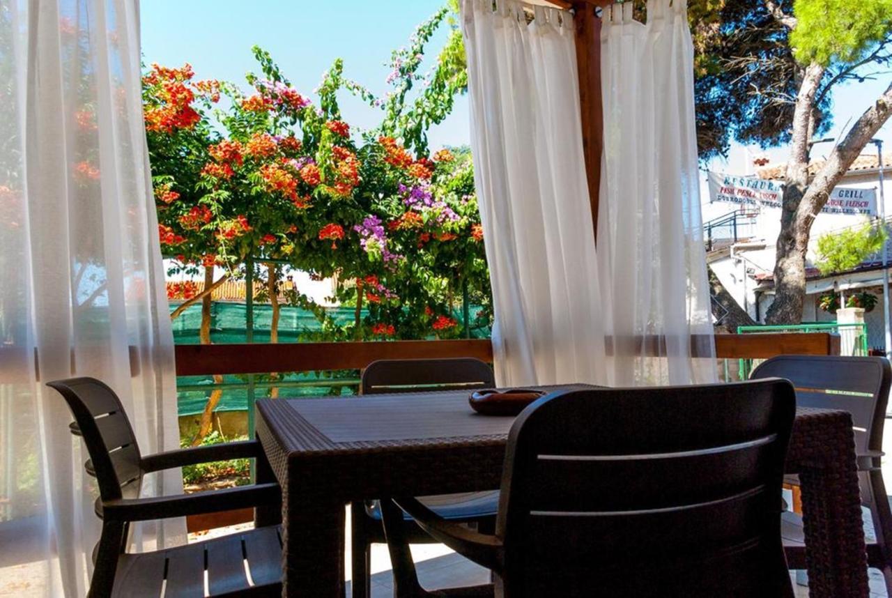 Villa Mediterranea - Apartments Медулин Екстериор снимка