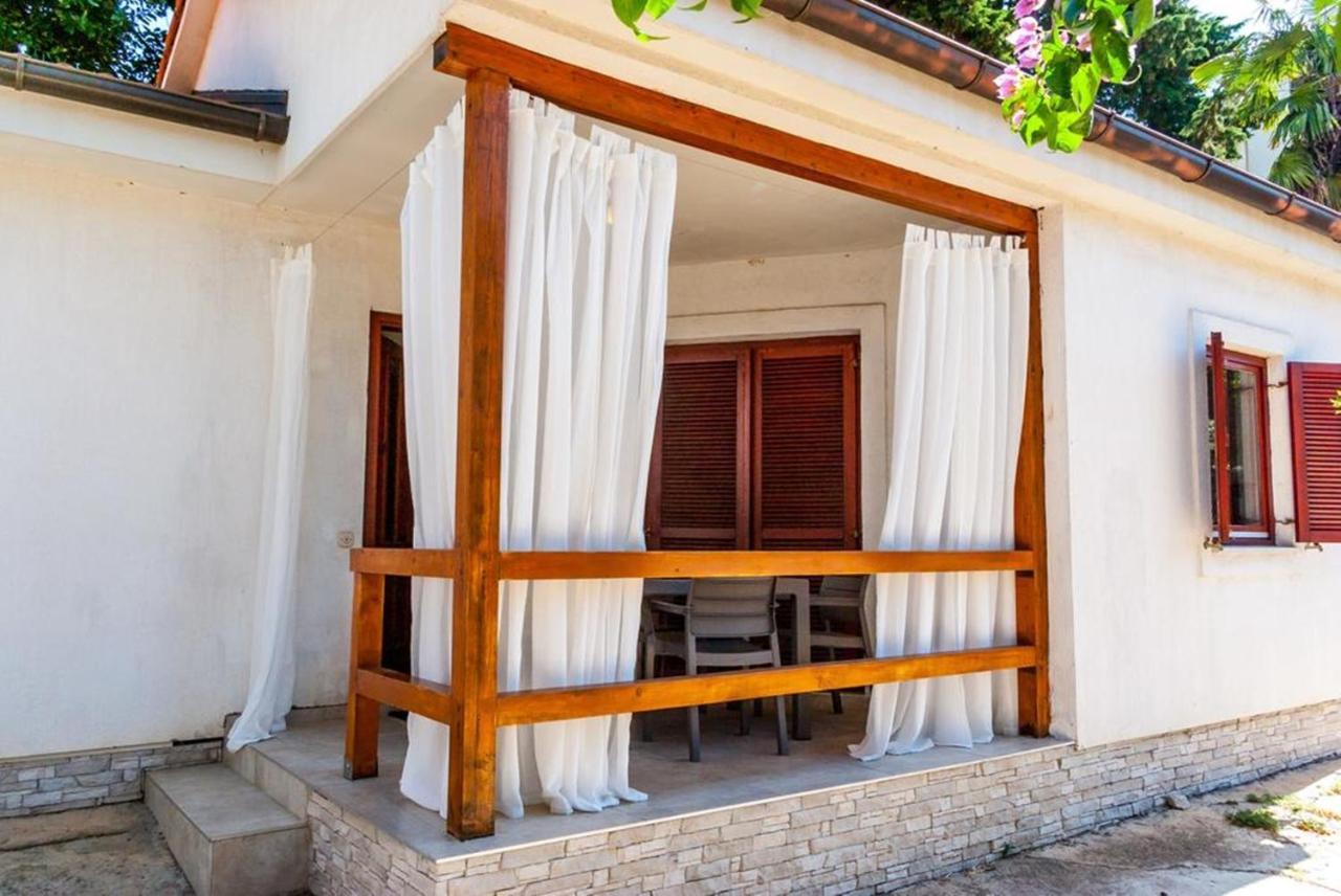 Villa Mediterranea - Apartments Медулин Екстериор снимка